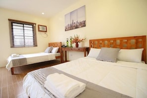 Habitación (Ilang-ilang) | Ropa de cama de alta calidad, muebles diferentes y escritorio 