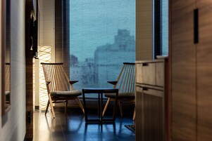 [Non-Smoking] Luxury Twin | In-room safe, desk, laptop workspace, blackout drapes