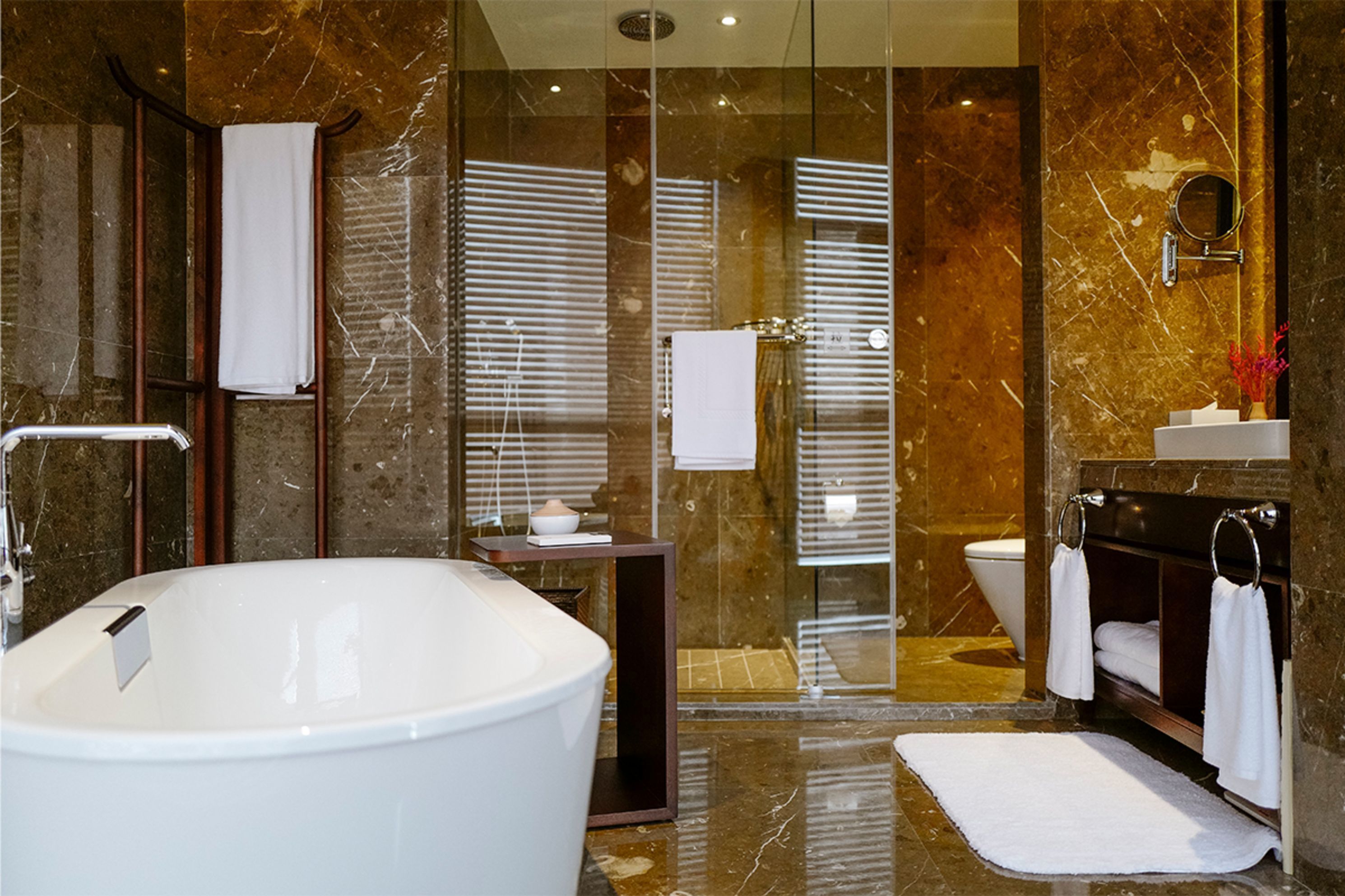 deluxe twin room | bathroom | shower, free toiletries, hair dryer, dressing gowns