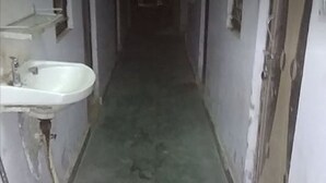 Standard Shared Dormitory, 1 Twin Bed, Non Smoking | Bathroom sink - VOHRA HOSTEL (New Delhi)
