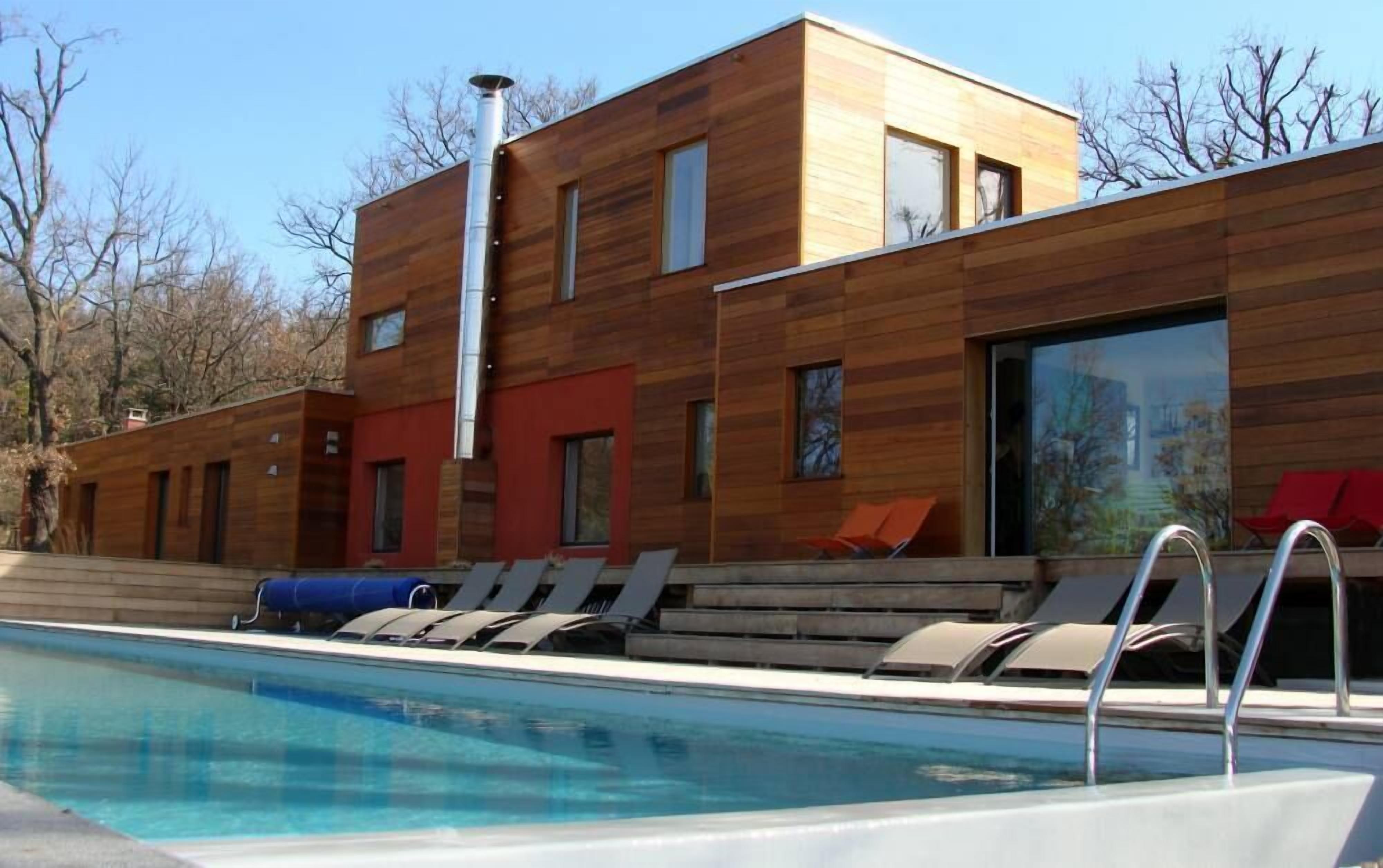 Contemporary country house!