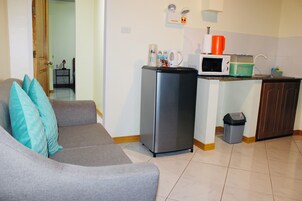 Double Suite | Private kitchen | Fridge, microwave, electric kettle
