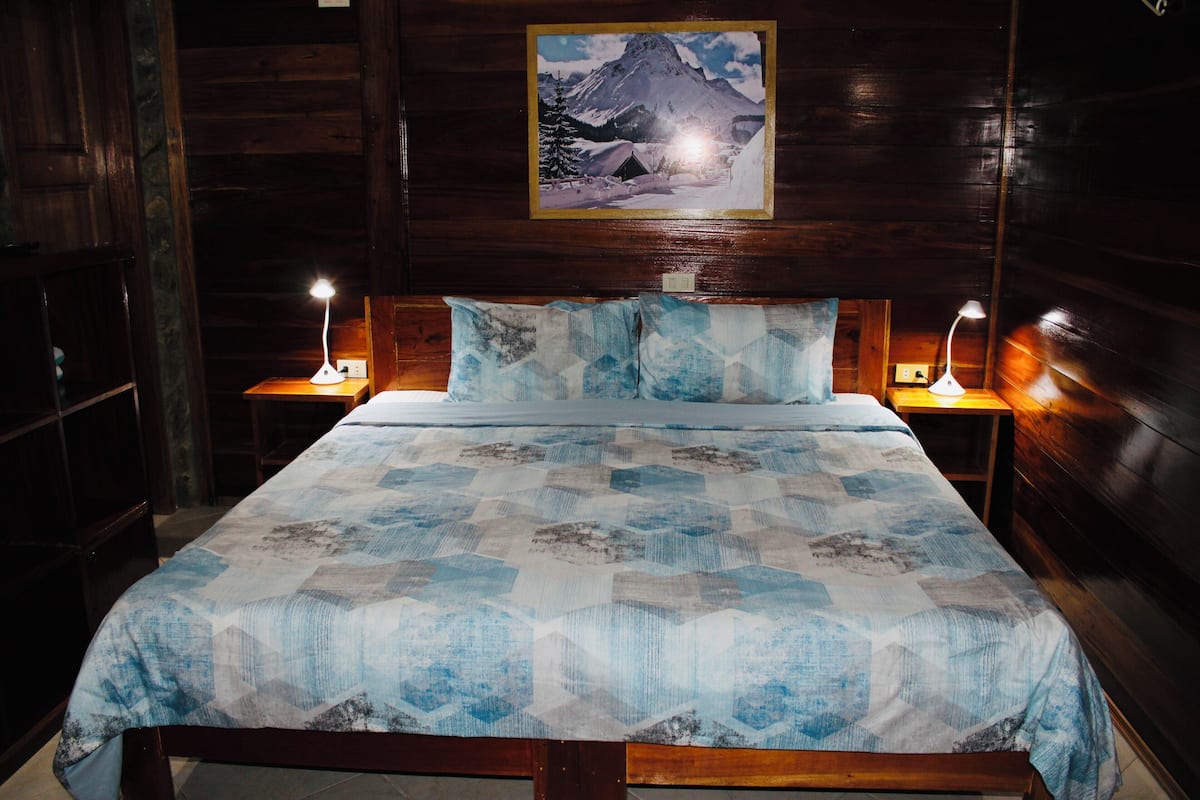 1 bedroom, in-room safe, individually decorated, individually furnished