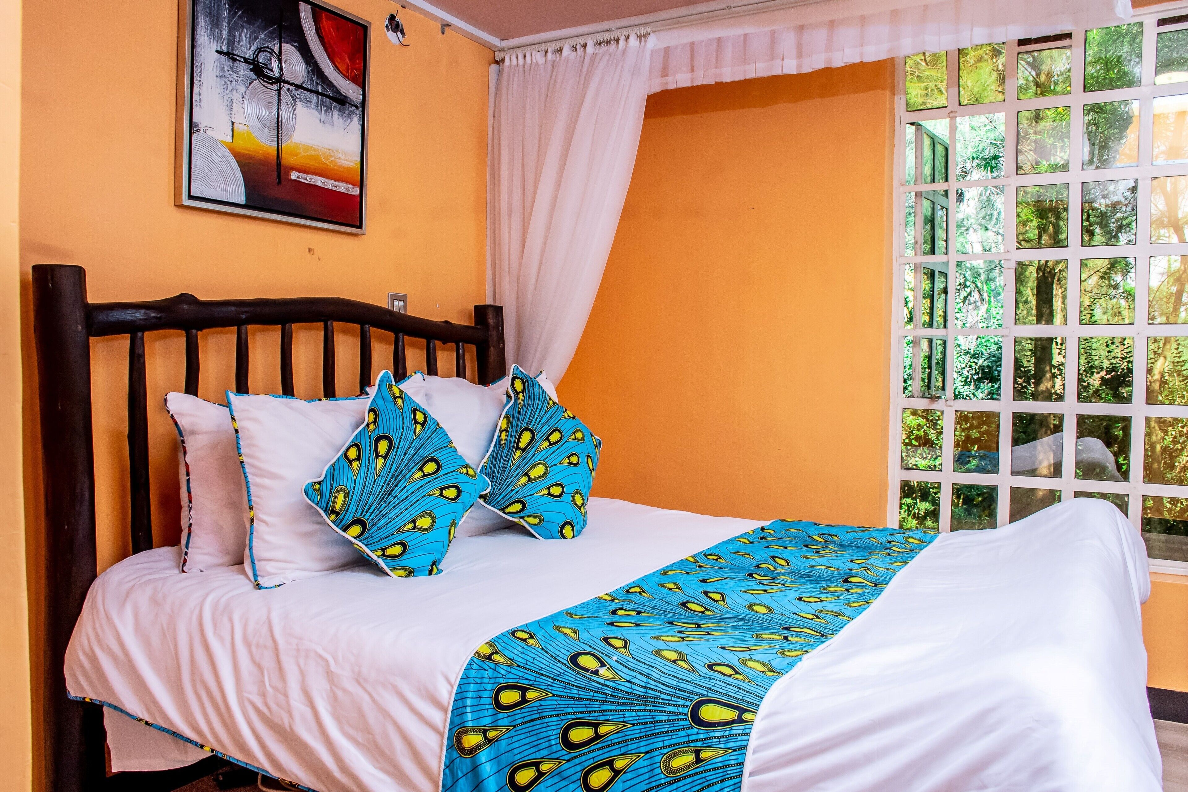 Family House, 3 Bedrooms | 3 bedrooms, premium bedding, laptop workspace, blackout drapes