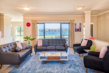 Luxurious Executive Waterfront Home