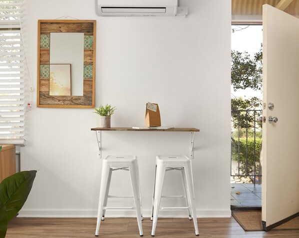 Deluxe Apartment, 1 Bedroom | In-room dining - Experience Inner City Living in Stylish Apartment (Hawthorn)