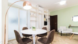 Apartment (1 Bedroom) | Interior