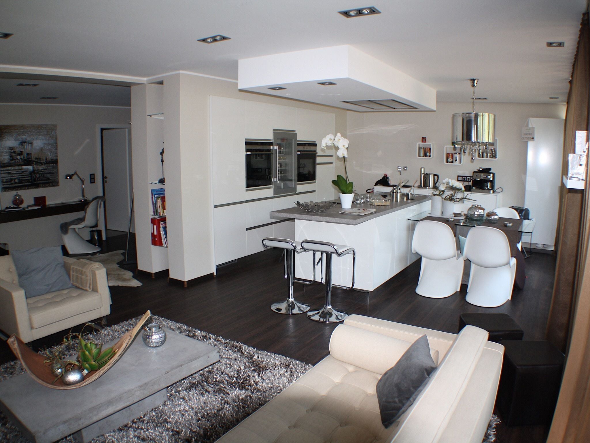 Penthouse Apartment 1, Balcony (incl. Cleaning Fee) | Private kitchen | Full-size fridge, oven, stovetop, dishwasher
