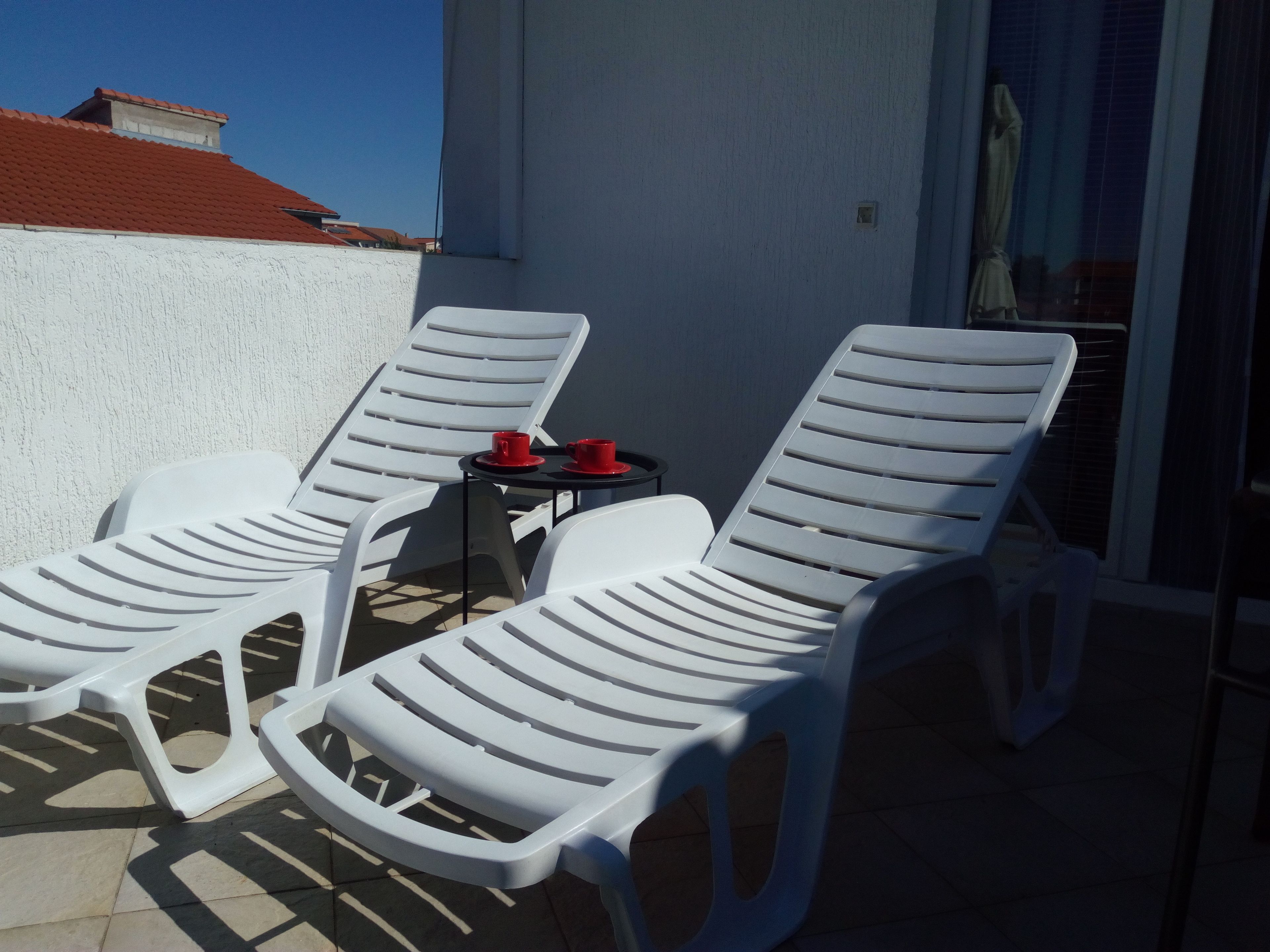 Departamento superior, Terraza, frente al mar (Crveni) | Terraza o patio