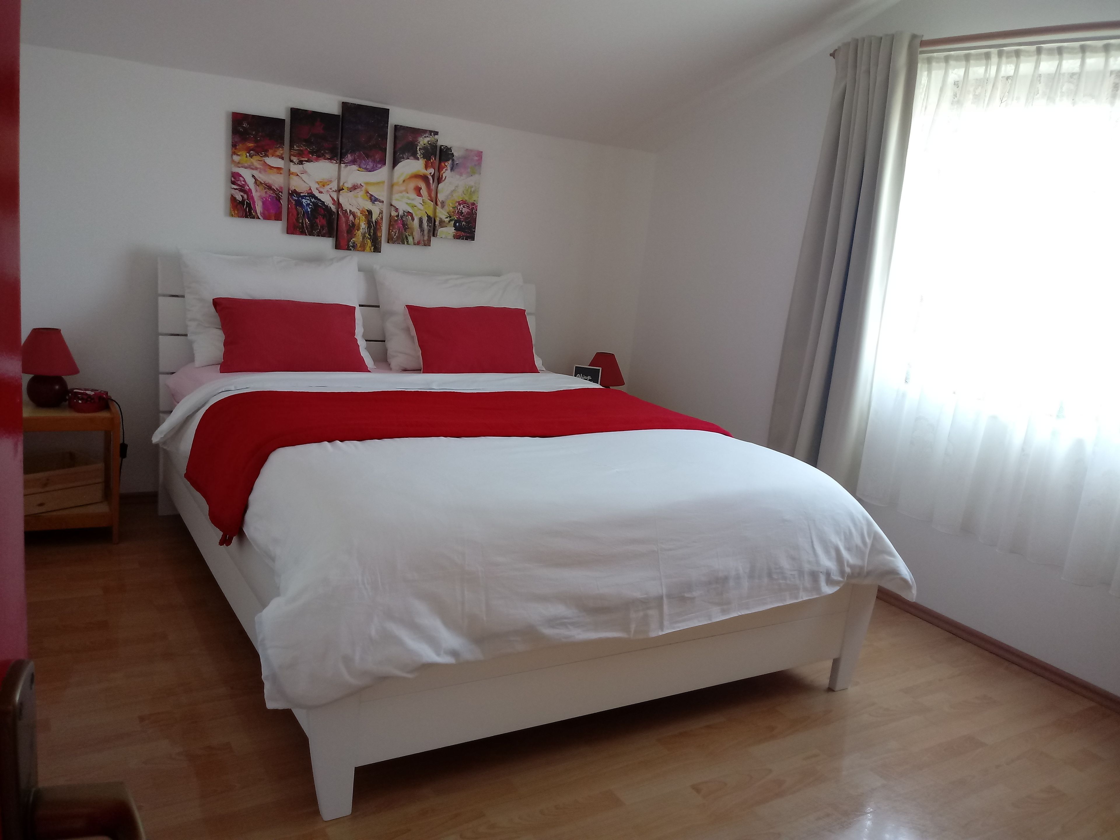 Apartamento superior, terraço, de frente para o mar (Crveni) | Roupas de cama antialérgicas