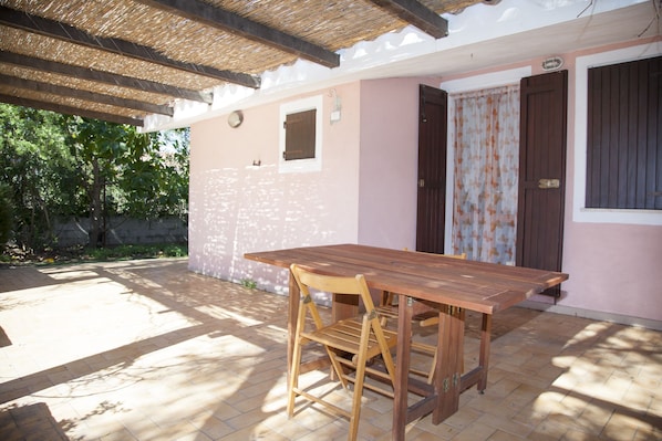 Apartment, 3 Bedrooms | Terrace/patio