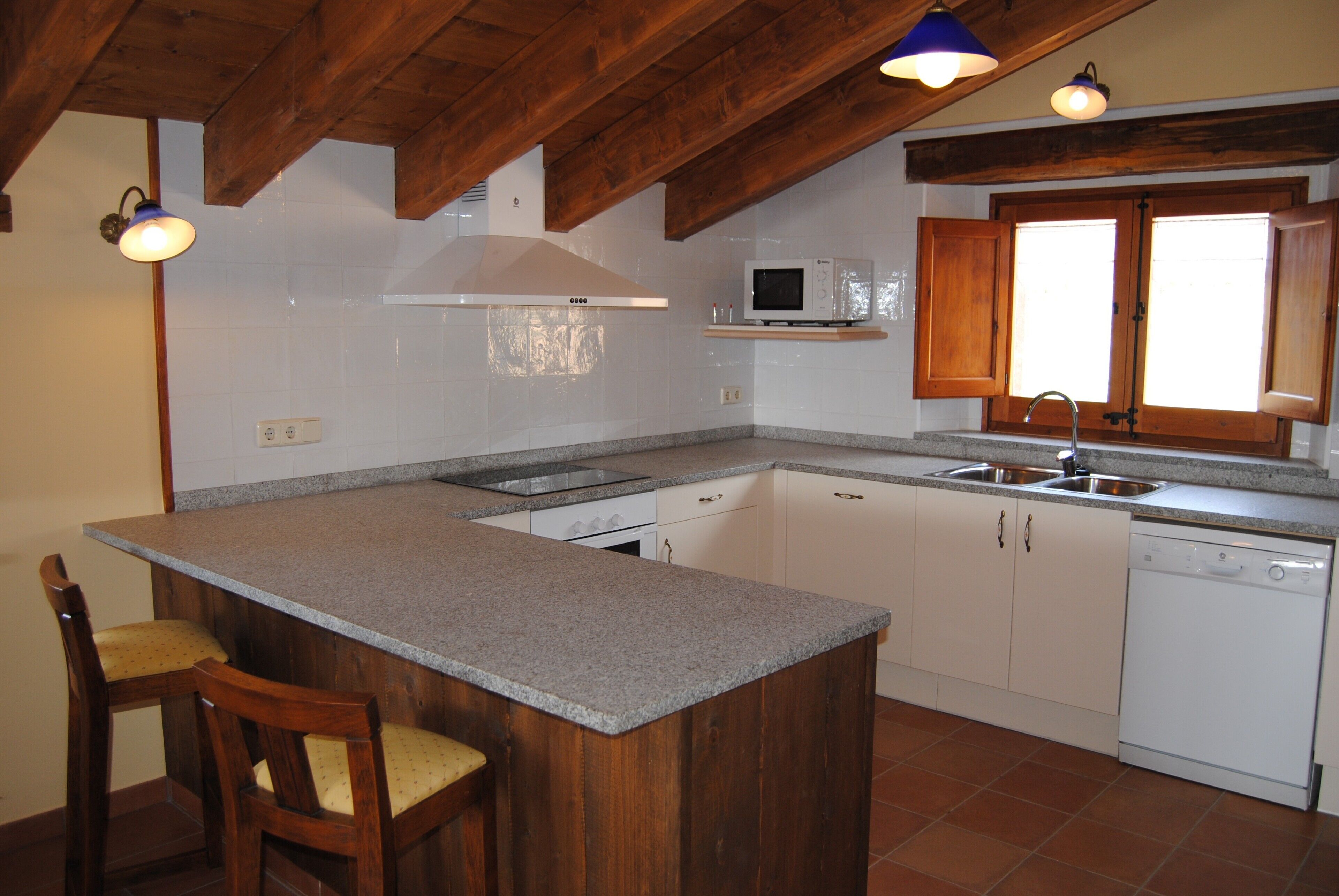 Magnificent house with pool in the Pyrenees