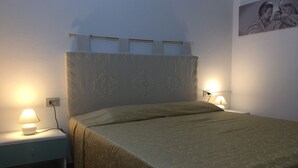 2 habitaciones, cunas, camas plegables/adicionales y wifi gratis 