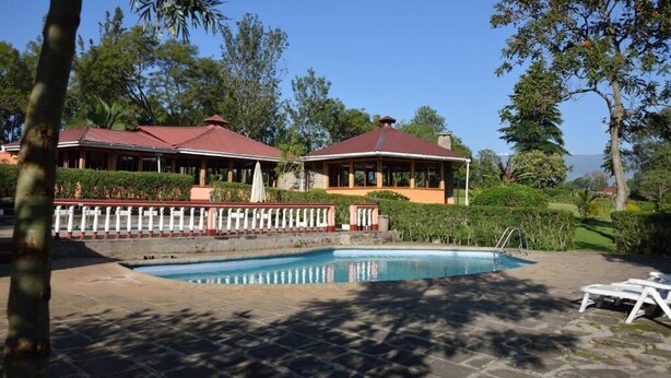 Pool - Kluges Guest Farm (Fort Portal)