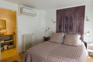 Double Room (Klint) | Individually decorated, iron/ironing board, free cribs/infant beds