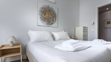 Leilighet (2 Bedrooms) | 2 soverom, skrivebord, strykejern/-brett og barnesenger