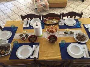 Free daily full breakfast