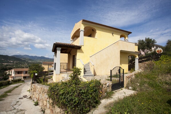 Exterior - Tanaunella Happy Sardinia (Budoni)