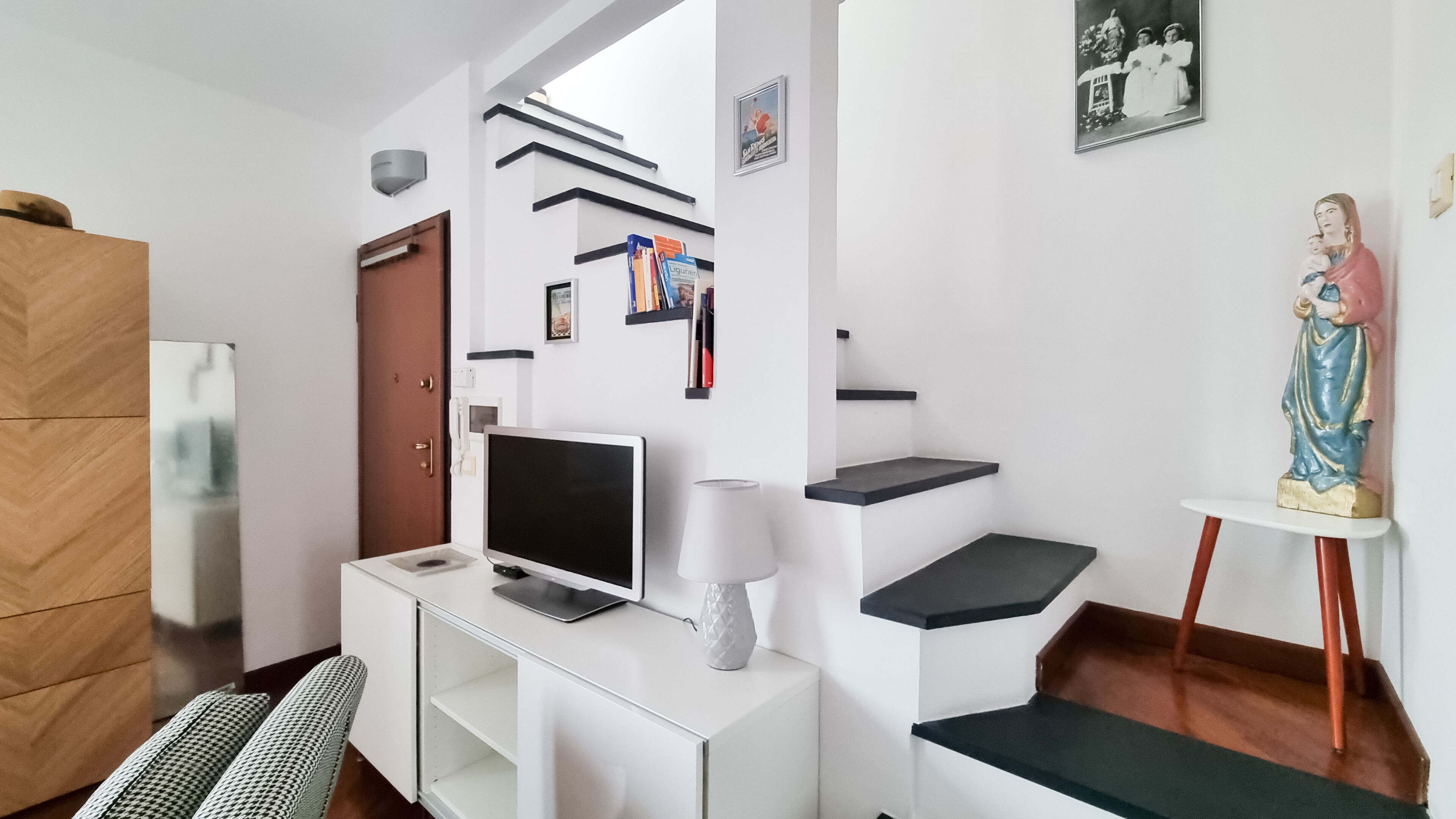 Studio | Wohnbereich | Flachbildfernseher