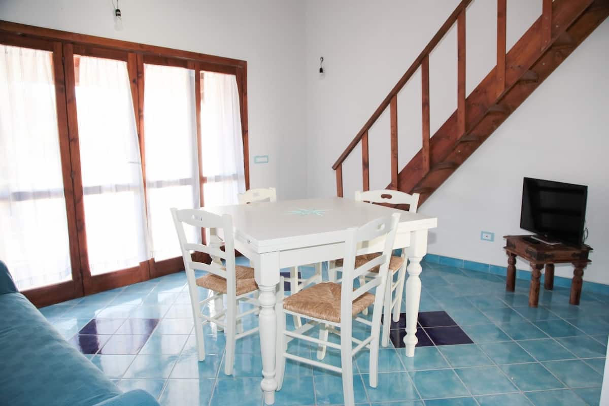 Apartment, 1 Bedroom | Living area