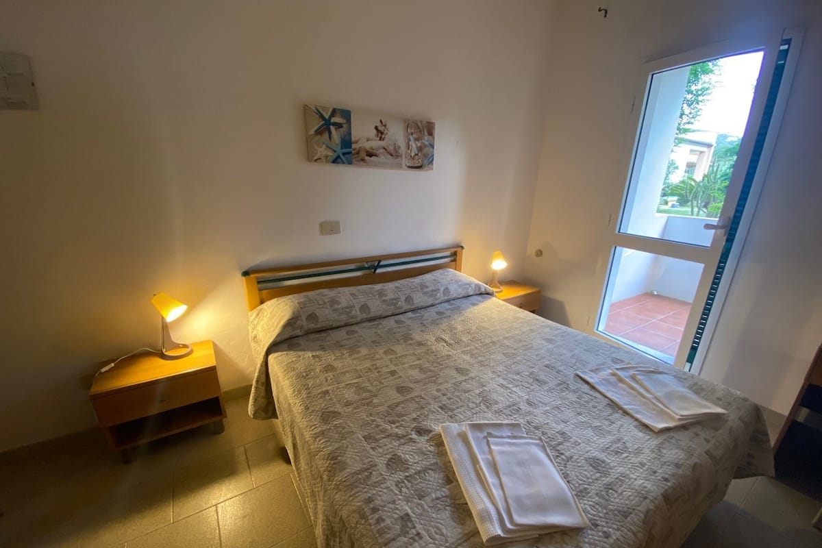 Room, Balcony | 1 bedroom, hypo-allergenic bedding