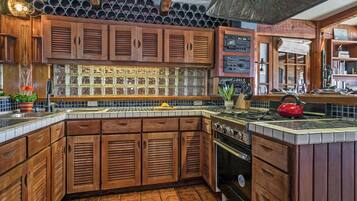 Kompor dan peralatan masak/sendok-piring