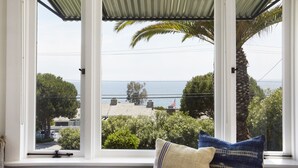 Unclassified image, 2 of 42, button - Surf Bungalow at the Lazy Hummingbird (Summerland)