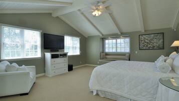 4 kamar tidur dan internet kabel (biaya tambahan)