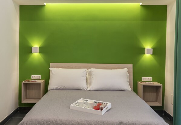 Deluxe Quadruple Room, Multiple Beds, Non Smoking, Ensuite