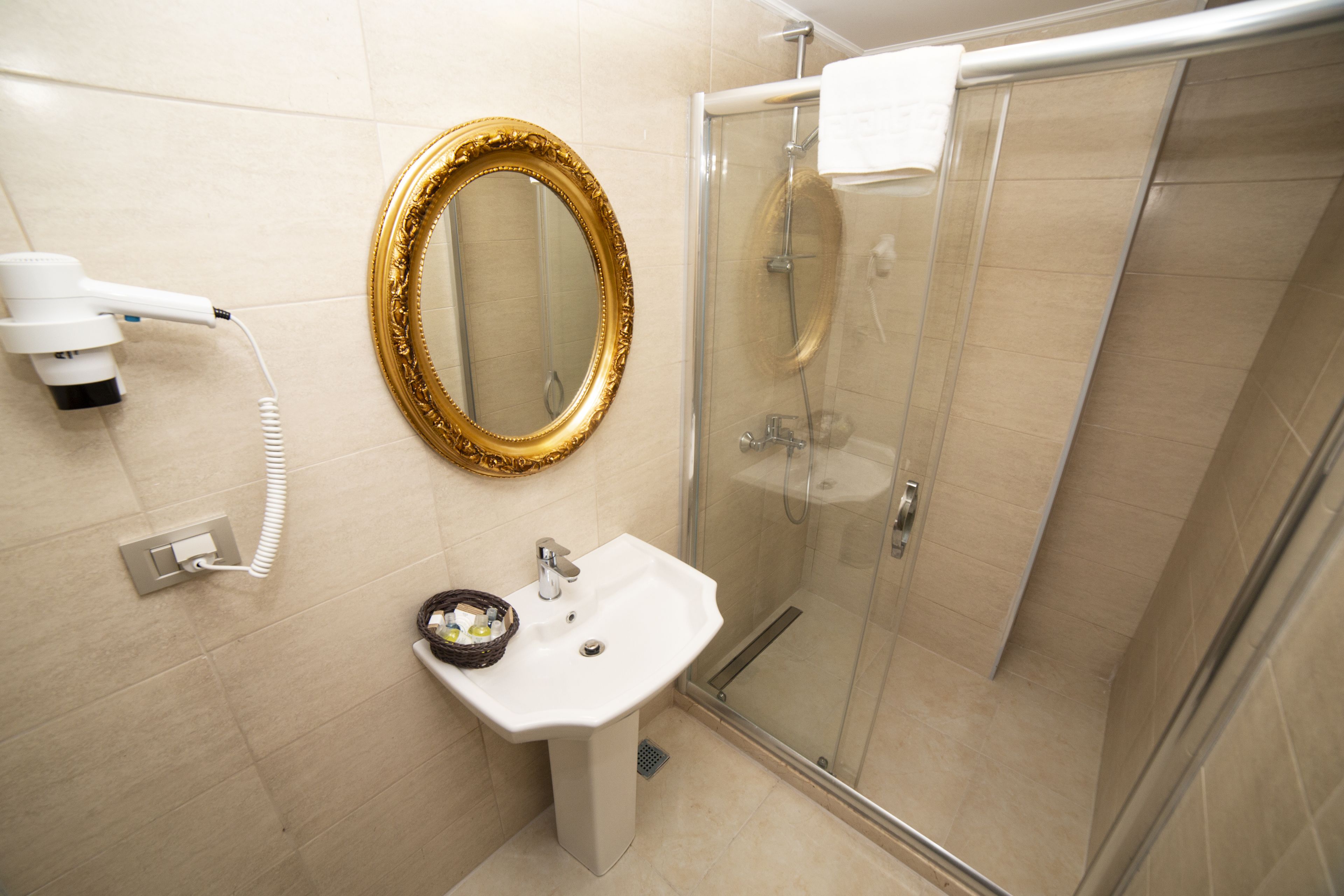 Photo - HHK Hotel Downtown