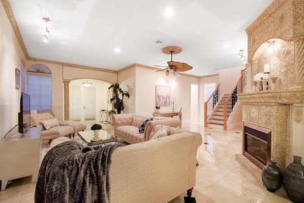 42-inch flat-screen TV with digital channels, TV, fireplace