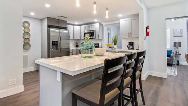 Nhà (4 Bedrooms) | Bếp riêng