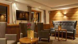 Lobby - Hotel Hindenburglinde (Ramsau bei Berchtesgaden)