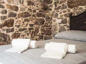 Basic Room, Terrace | Individually decorated, individually furnished, soundproofing, free WiFi - Domo Sa Barra (Sant'Antioco)
