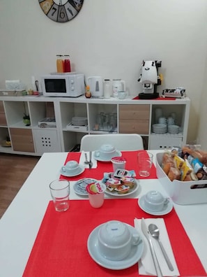 Free daily local cuisine breakfast