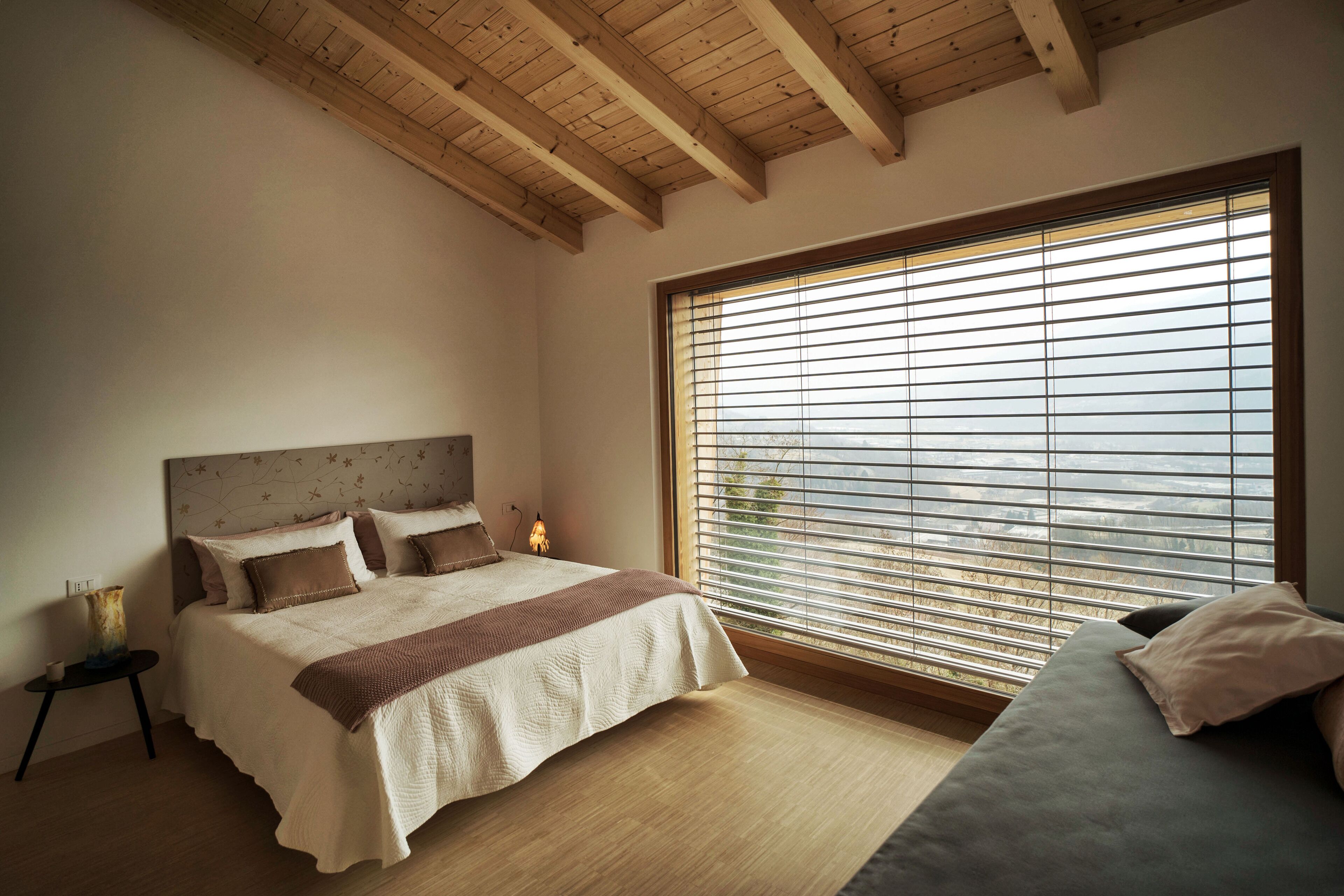 Triple Deluxe with Sauna | Minibar, individuell eingerichtet, Schreibtisch, Verdunkelungsvorhänge
