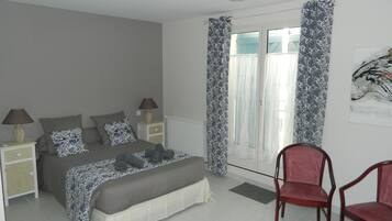 Tweepersoonskamer | Een kluis op de kamer, individueel gedecoreerd, gratis babybedden