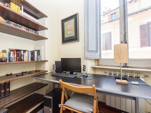 Apartment (2 Bedrooms) | Room amenity