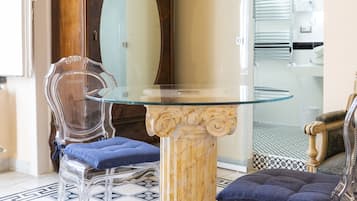 Deluxe Double Room (Ferdinando III) | Living area