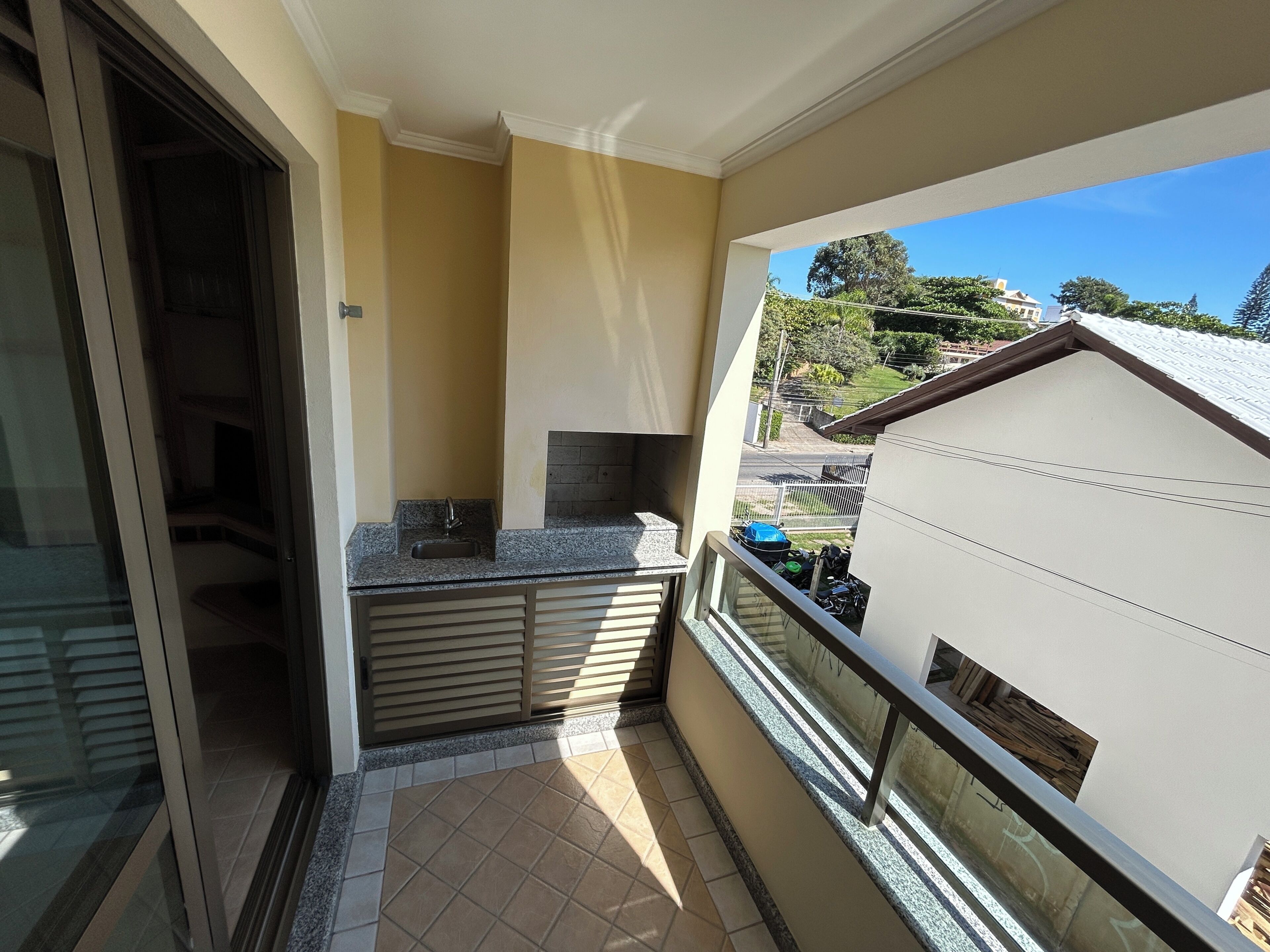 شقة | أغطية فراش متميزة وخزنة داخل الغرفة ومكتب وواي فاي مجانًا