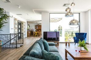 Superior Villa, 4 Bedrooms, Ocean View, Poolside | Living area | Flat-screen TV, video game console - Villa Blue Skyline (Apokoronas)