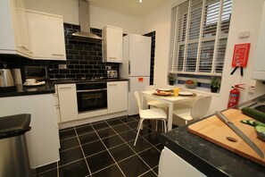 Rum | Delat matlagningsutrymme | Vattenkokare