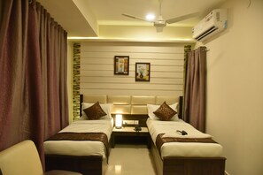 Deluxe Twin Room, Non Smoking - Hotel White Park (Chennai)