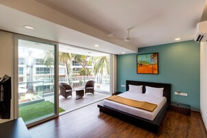 1 bedroom, desk, blackout curtains, free WiFi