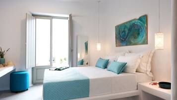 Deluxe-Zimmer, Balkon, Poolblick | Allergikerbettwaren, Zimmersafe, schallisolierte Zimmer