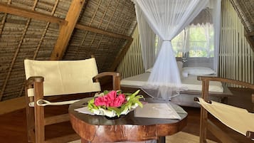 Comfort Double Room, Sea View | Living area | Flat-screen TV