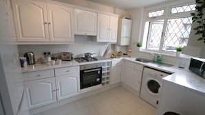 Fridge, microwave