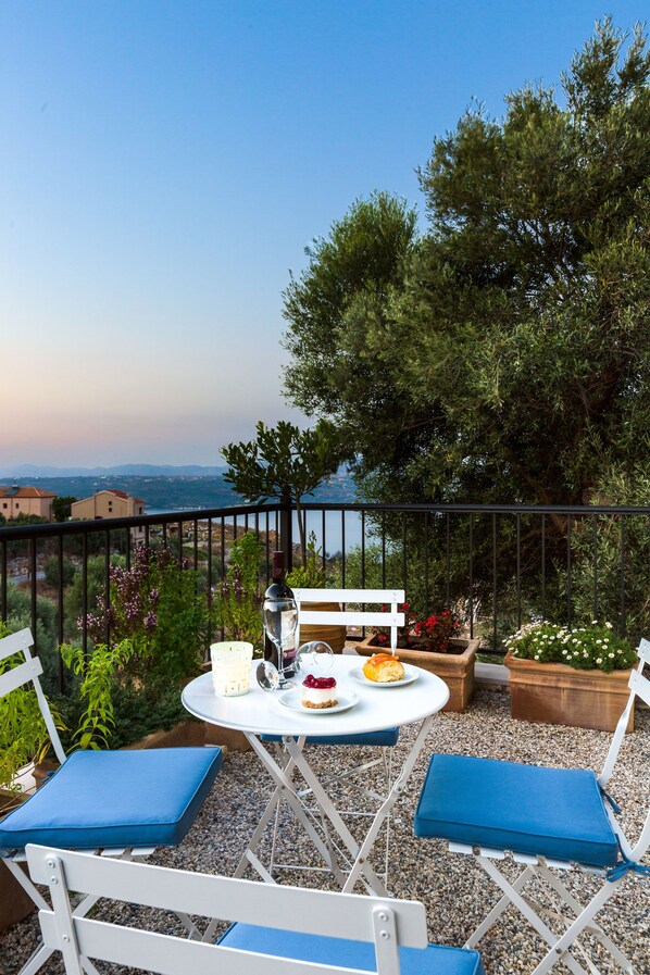 Villa, 2 chambres | Balcon