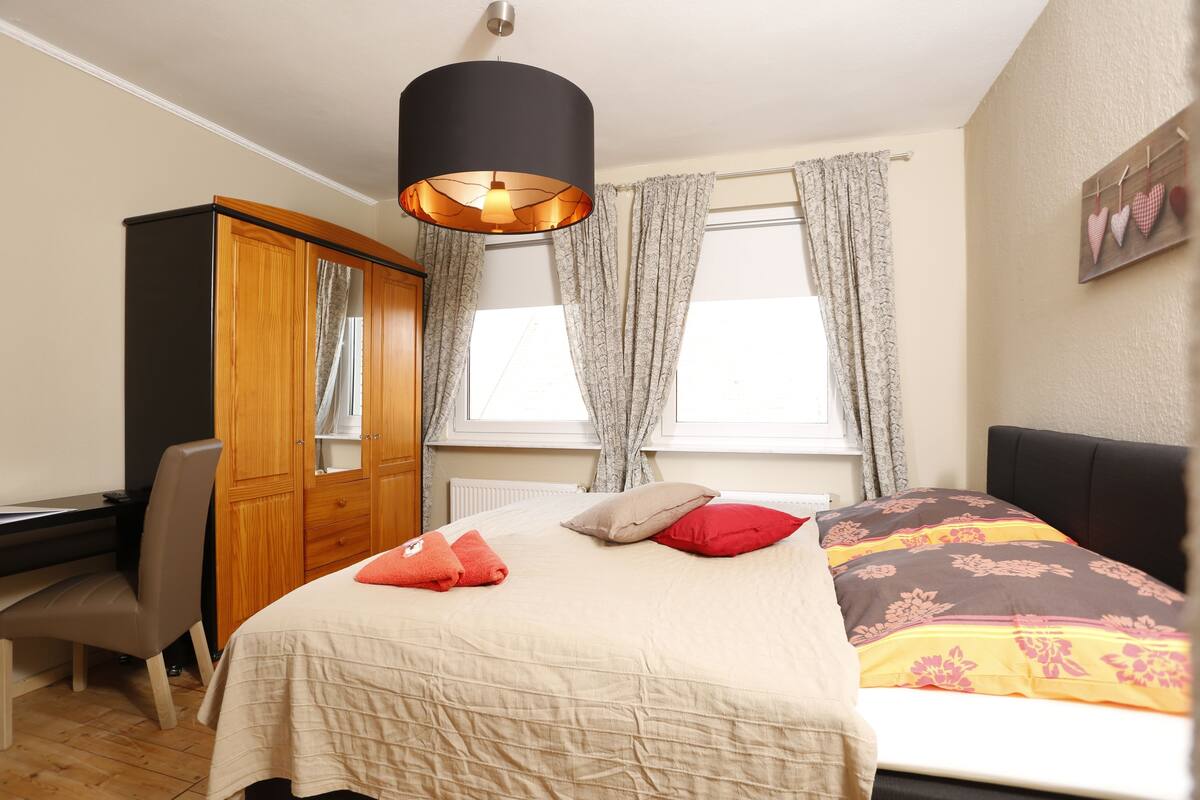 Standard Double Room | Hypo-allergenic bedding, minibar, in-room safe, desk