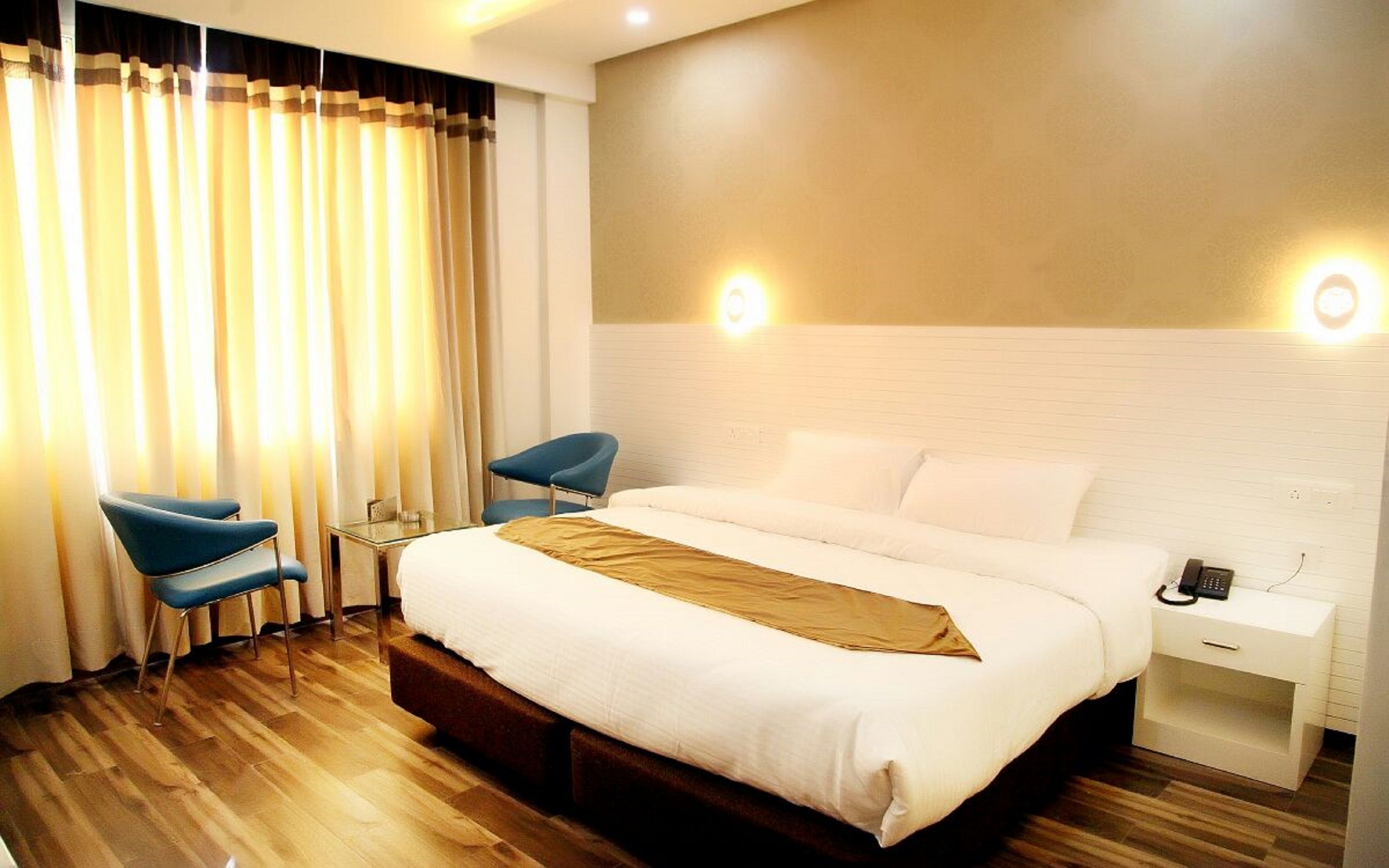 Deluxe Double Room, 1 Double Bed, Non Smoking | Interior detail